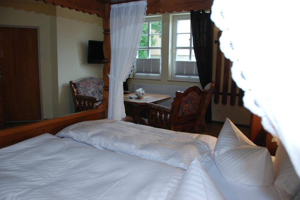 Landhotel Altes Pfarrhaus Kindelbrueck Szoba fotó