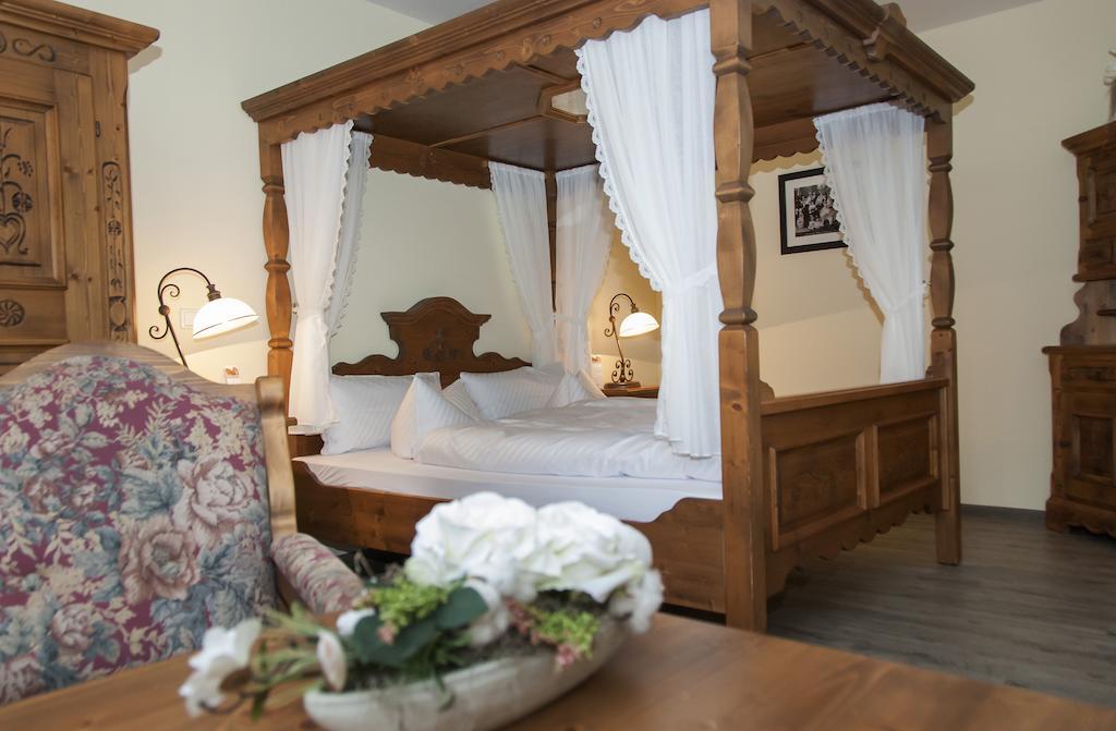 Landhotel Altes Pfarrhaus Kindelbrueck Szoba fotó